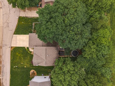 Tiny photo for 23 Palm Court, Bloomington, IL 61701 (MLS # 12641238)