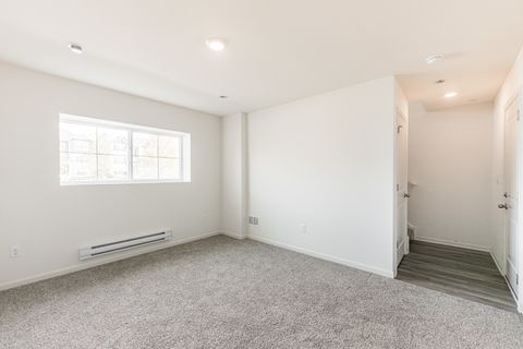 Tiny photo for 2016 Yellowstone Boulevard, Mundelein, IL 60060 (MLS # 12471277)