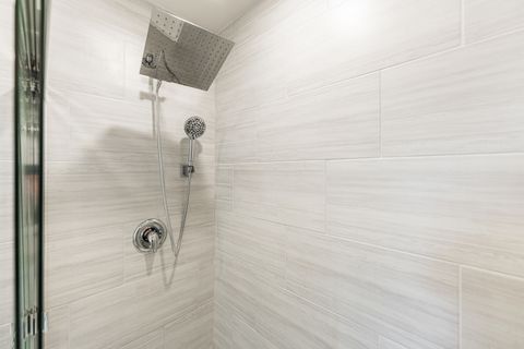 Tiny photo for 2016 Yellowstone Boulevard, Mundelein, IL 60060 (MLS # 12471277)