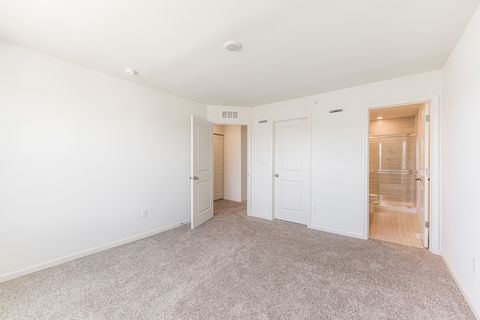 Tiny photo for 2016 Yellowstone Boulevard, Mundelein, IL 60060 (MLS # 12471277)