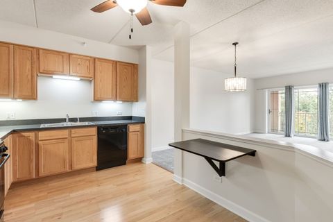 Tiny photo for 77 N Wolf Road #206, Northlake, IL 60164 (MLS # 12488146)