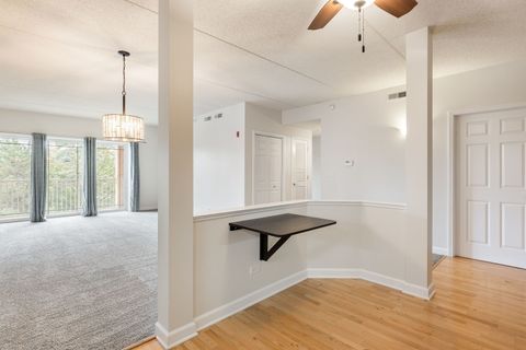 Tiny photo for 77 N Wolf Road #206, Northlake, IL 60164 (MLS # 12488146)