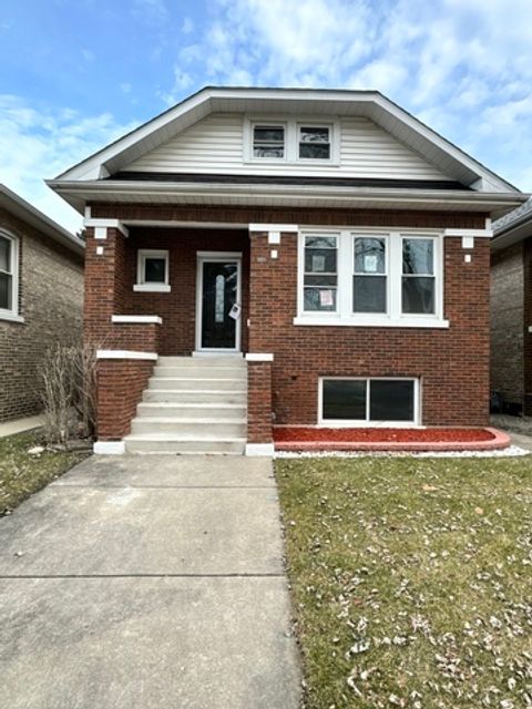 Photo of 2233 Clinton Avenue, Berwyn, IL 60402 (MLS # 12667825)