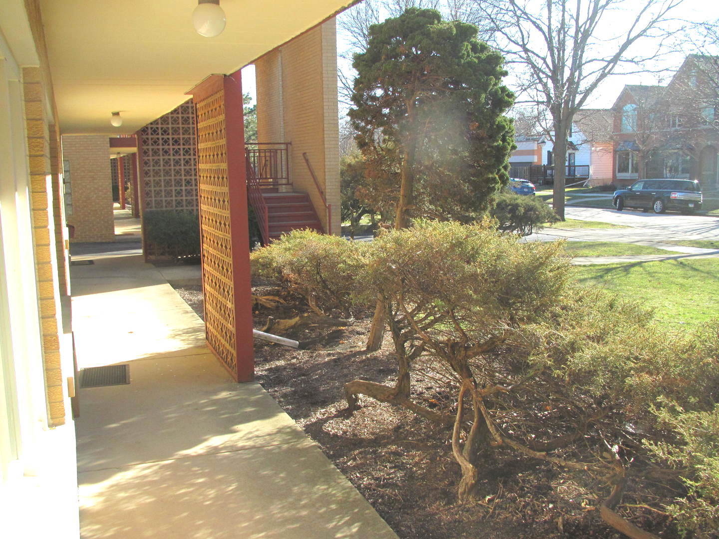 33 N CLIFTON Avenue 101