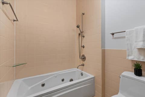 Tiny photo for 400 E Ohio Street #2003, Chicago, IL 60611 (MLS # 12715358)