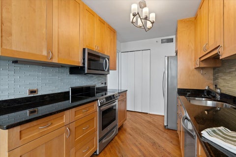 Tiny photo for 400 E Ohio Street #2003, Chicago, IL 60611 (MLS # 12715358)
