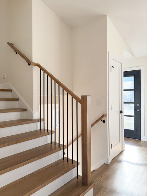 Tiny photo for 703 N Gibbons Avenue, Arlington Heights, IL 60004 (MLS # 12526963)