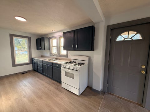 Tiny photo for 615 W Sherman Avenue, Pontiac, IL 61764 (MLS # 12792523)