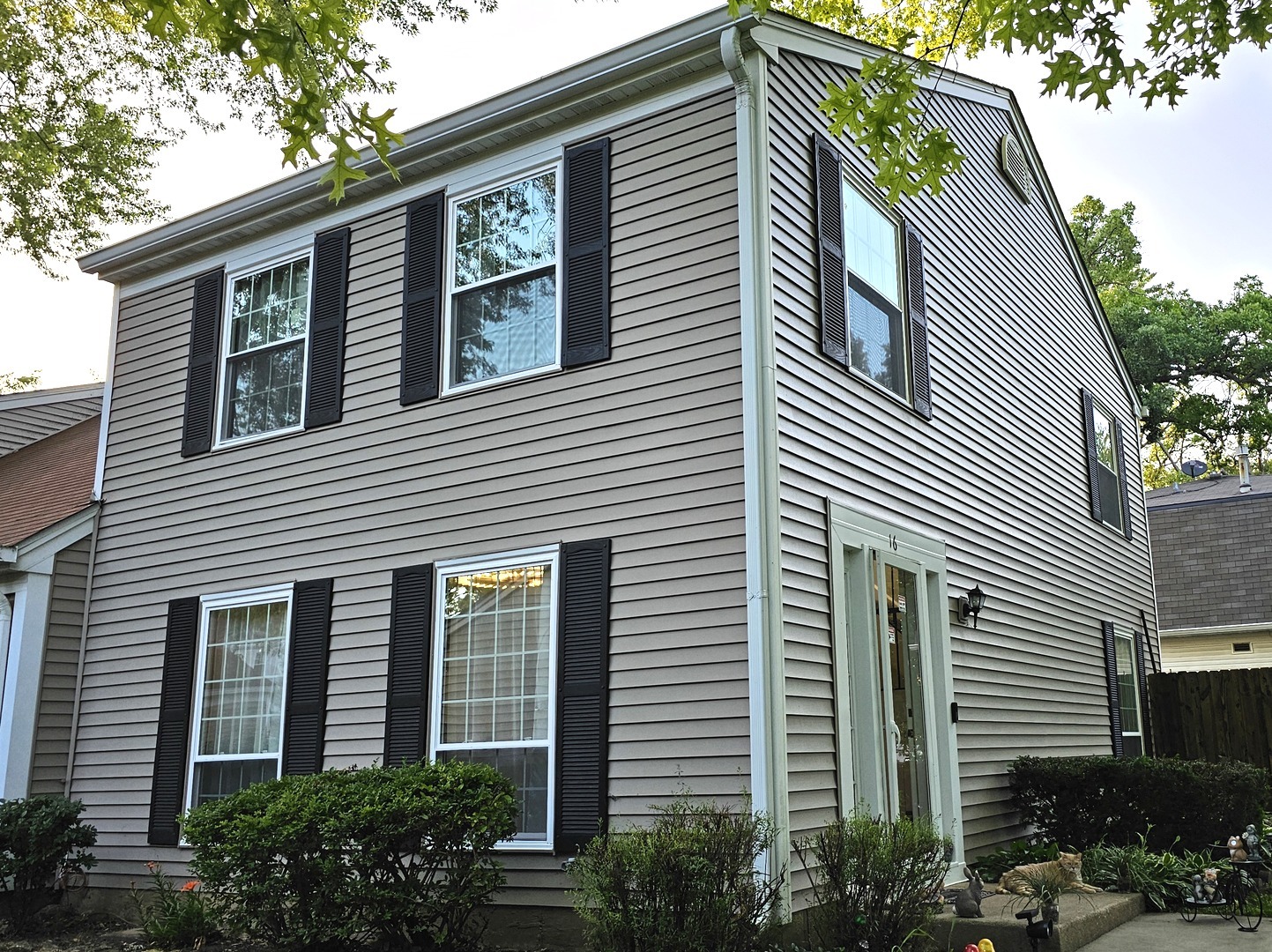 16 Forest Lane