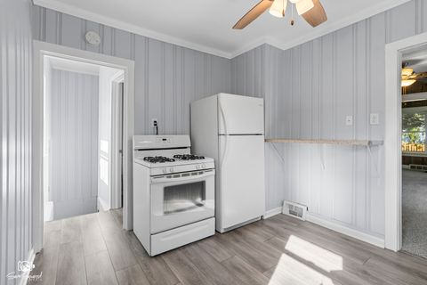 Tiny photo for 601 Cayuga Street, Joliet, IL 60432 (MLS # 12467459)