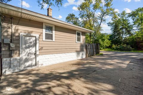 Tiny photo for 601 Cayuga Street, Joliet, IL 60432 (MLS # 12467459)