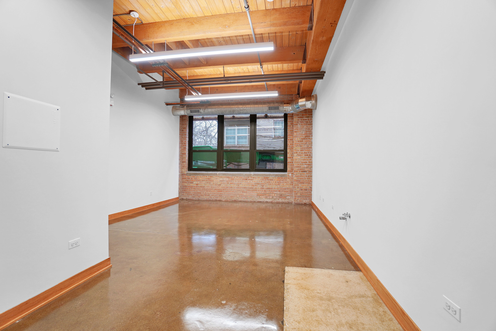 1806 W Cuyler Avenue 105