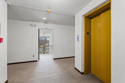 Tiny photo for 1004 E Harding Drive #303, Urbana, IL 61801 (MLS # 12523209)