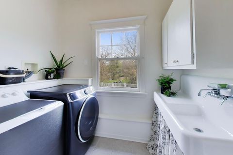 Tiny photo for 1046 Ridge Street, Evanston, IL 60202 (MLS # 12623252)