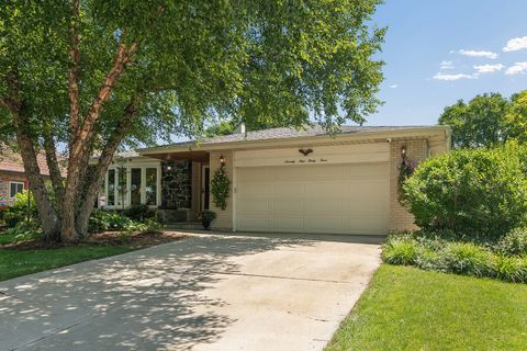 Tiny photo for 7933 Glen Lane, Darien, IL 60561 (MLS # 12685913)