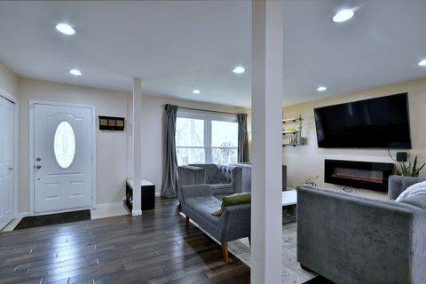 Tiny photo for 492 Bernice Court, Wheeling, IL 60090 (MLS # 12453761)