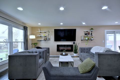 Tiny photo for 492 Bernice Court, Wheeling, IL 60090 (MLS # 12453761)