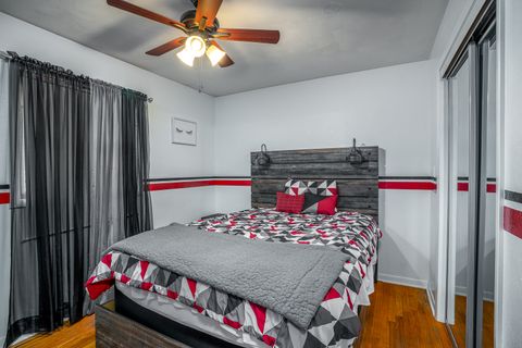 Tiny photo for 817 16th Street, Bettendorf, IA 52722 (MLS # 12611186)