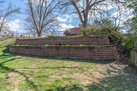 Tiny photo for 817 16th Street, Bettendorf, IA 52722 (MLS # 12611186)