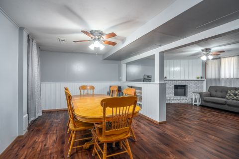 Tiny photo for 817 16th Street, Bettendorf, IA 52722 (MLS # 12611186)