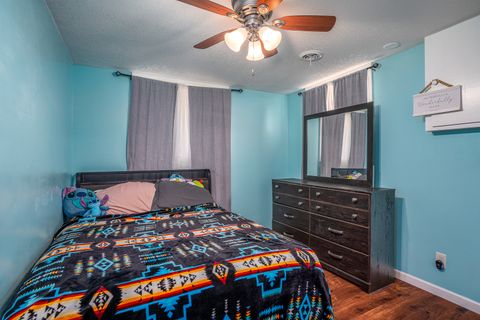 Tiny photo for 817 16th Street, Bettendorf, IA 52722 (MLS # 12611186)