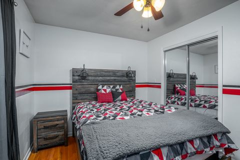 Tiny photo for 817 16th Street, Bettendorf, IA 52722 (MLS # 12611186)