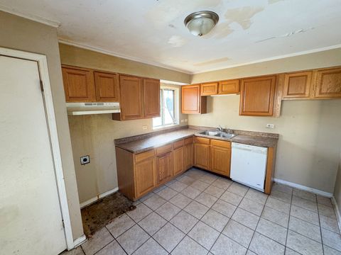 Tiny photo for 306 WINNEBAGO Street, Park Forest, IL 60466 (MLS # 12544098)