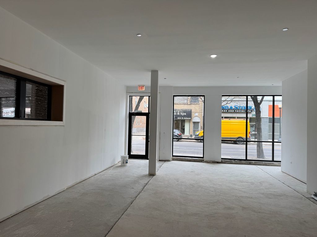 1613 W Belmont Avenue