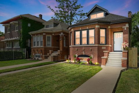 8746 S Wood Street Chicago IL 60620