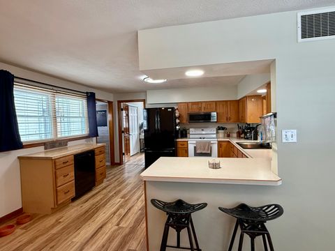 Tiny photo for 804 S Victor Street, Christopher, IL 62822 (MLS # 12558537)