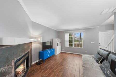 Tiny photo for 445 Le Parc Circle, Buffalo Grove, IL 60089 (MLS # 12640722)