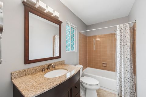 Tiny photo for 445 Le Parc Circle, Buffalo Grove, IL 60089 (MLS # 12640722)