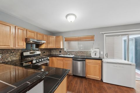 Tiny photo for 445 Le Parc Circle, Buffalo Grove, IL 60089 (MLS # 12640722)