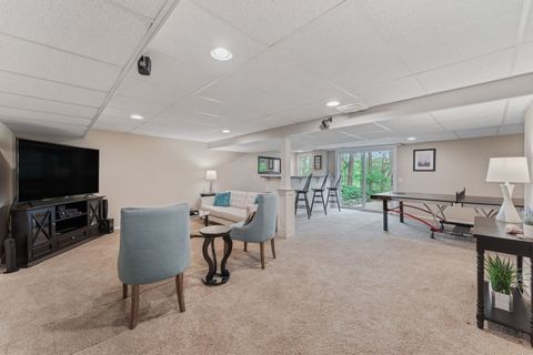 Tiny photo for 635 Oakview Drive, Algonquin, IL 60102 (MLS # 12649214)
