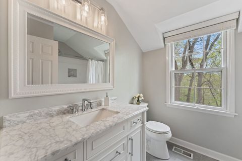 Tiny photo for 635 Oakview Drive, Algonquin, IL 60102 (MLS # 12649214)