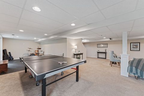 Tiny photo for 635 Oakview Drive, Algonquin, IL 60102 (MLS # 12649214)