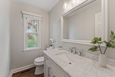 Tiny photo for 635 Oakview Drive, Algonquin, IL 60102 (MLS # 12649214)