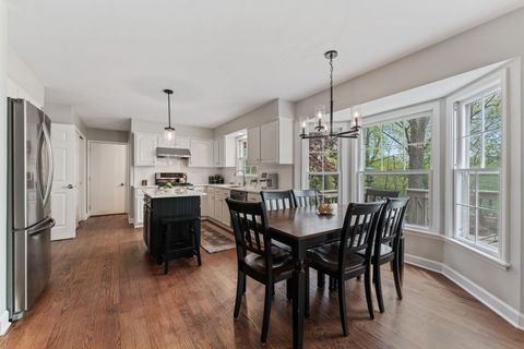 Tiny photo for 635 Oakview Drive, Algonquin, IL 60102 (MLS # 12649214)