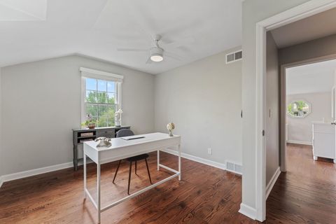 Tiny photo for 635 Oakview Drive, Algonquin, IL 60102 (MLS # 12649214)