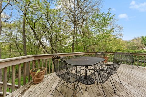 Tiny photo for 635 Oakview Drive, Algonquin, IL 60102 (MLS # 12649214)