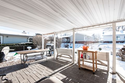 Tiny photo for 621 Clearmont Drive, Elk Grove Village, IL 60007 (MLS # 12555789)