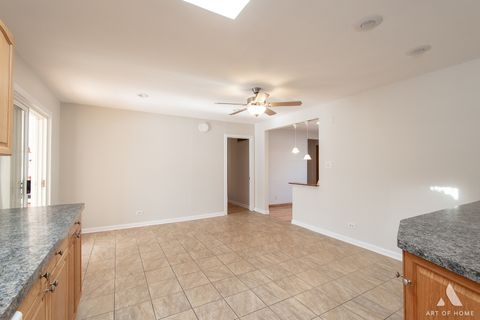 Tiny photo for 621 Clearmont Drive, Elk Grove Village, IL 60007 (MLS # 12555789)