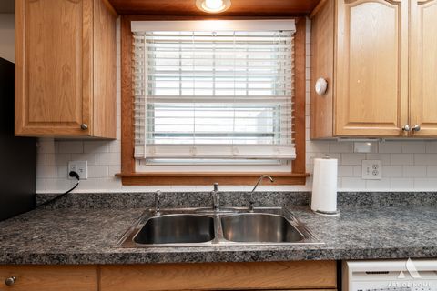 Tiny photo for 621 Clearmont Drive, Elk Grove Village, IL 60007 (MLS # 12555789)