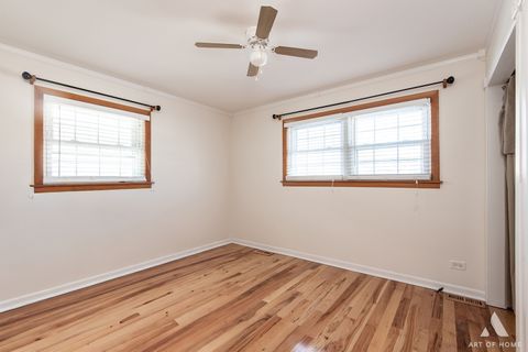 Tiny photo for 621 Clearmont Drive, Elk Grove Village, IL 60007 (MLS # 12555789)