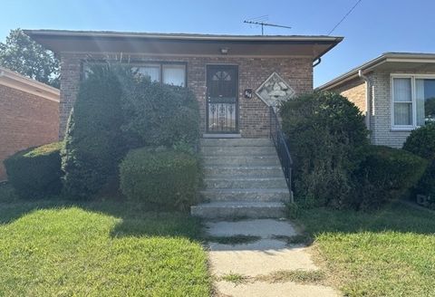Tiny photo for 658 Hoxie Avenue, Calumet City, IL 60409 (MLS # 12515188)