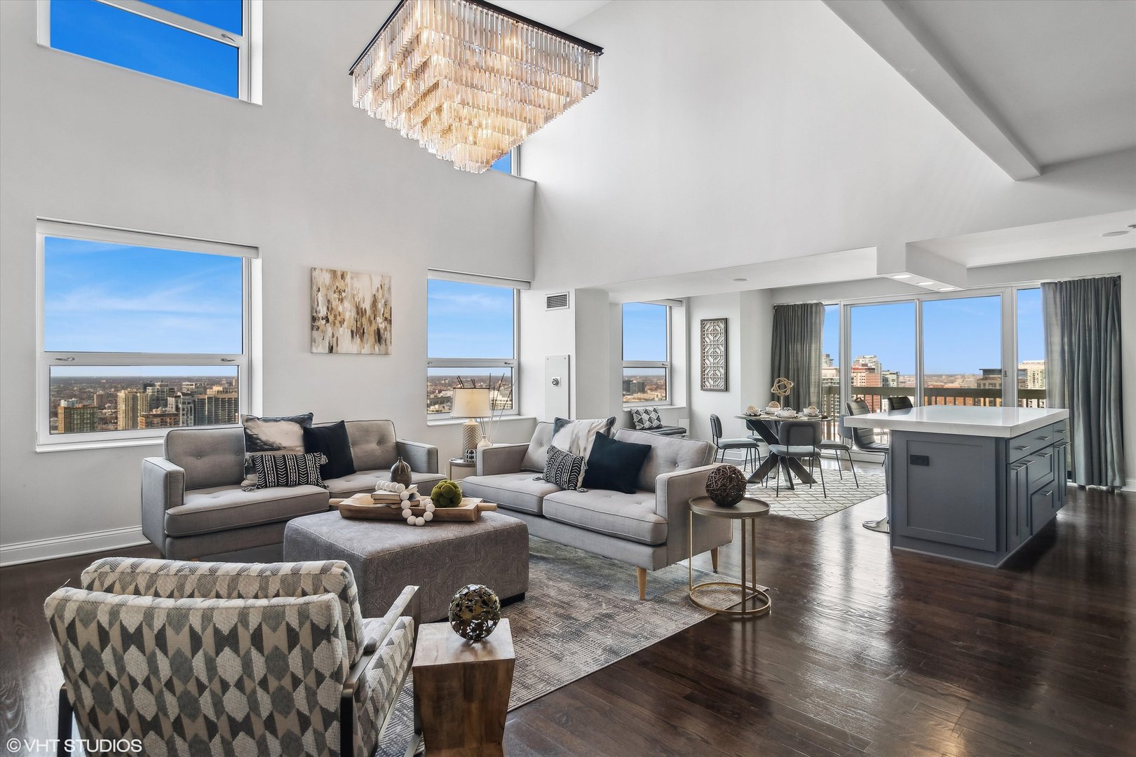 545 N DEARBORN Street 3601