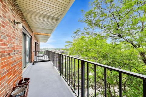 Tiny photo for 9558 Gross Point Road #A605, Skokie, IL 60076 (MLS # 12660219)
