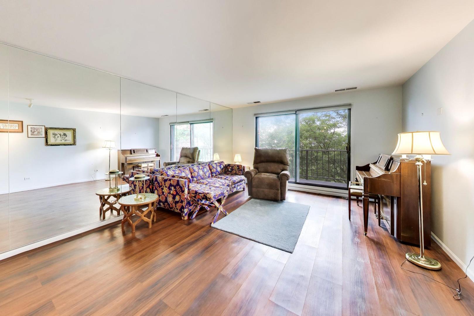 9558 Gross Point Road A605