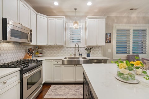 Tiny photo for 3238 N Kenmore Avenue #2, Chicago, IL 60657 (MLS # 12666552)