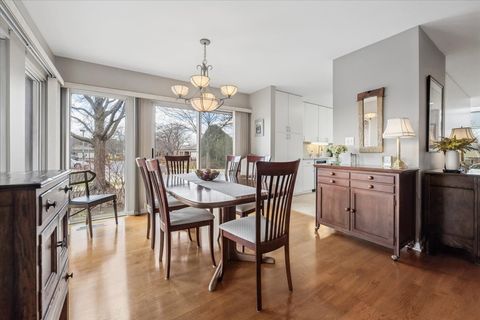 Tiny photo for 421 Milford Road, Deerfield, IL 60015 (MLS # 12617097)